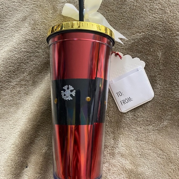 Santa’s Buckle Design 25oz Plastic 8” Tumbler - Picture 2 of 12